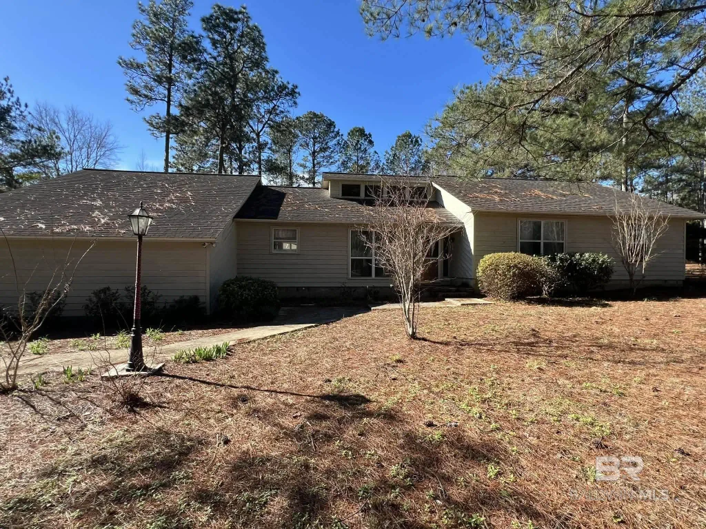 2391 Foshee Road, Brewton