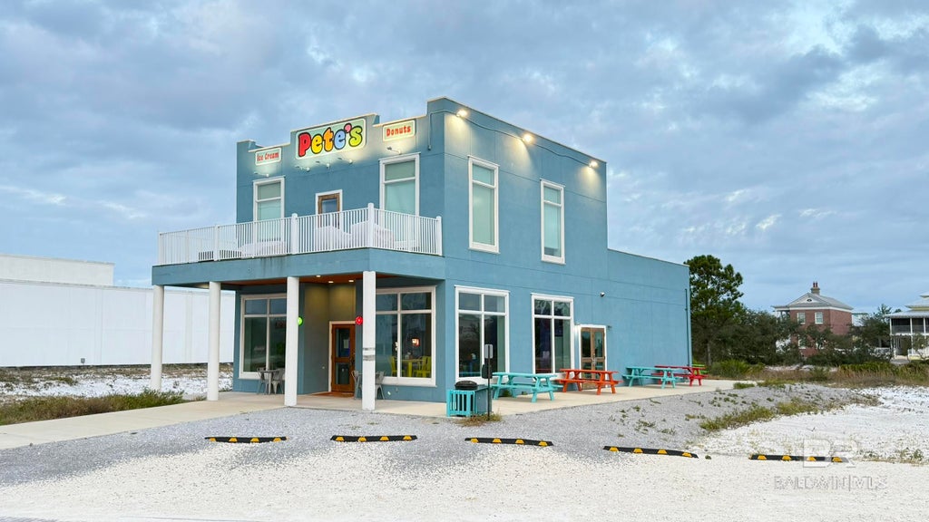 8 Market Street, Orange Beach