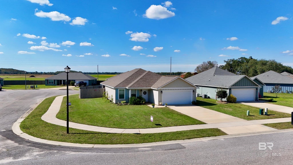 272 Lakefront Circle, Summerdale