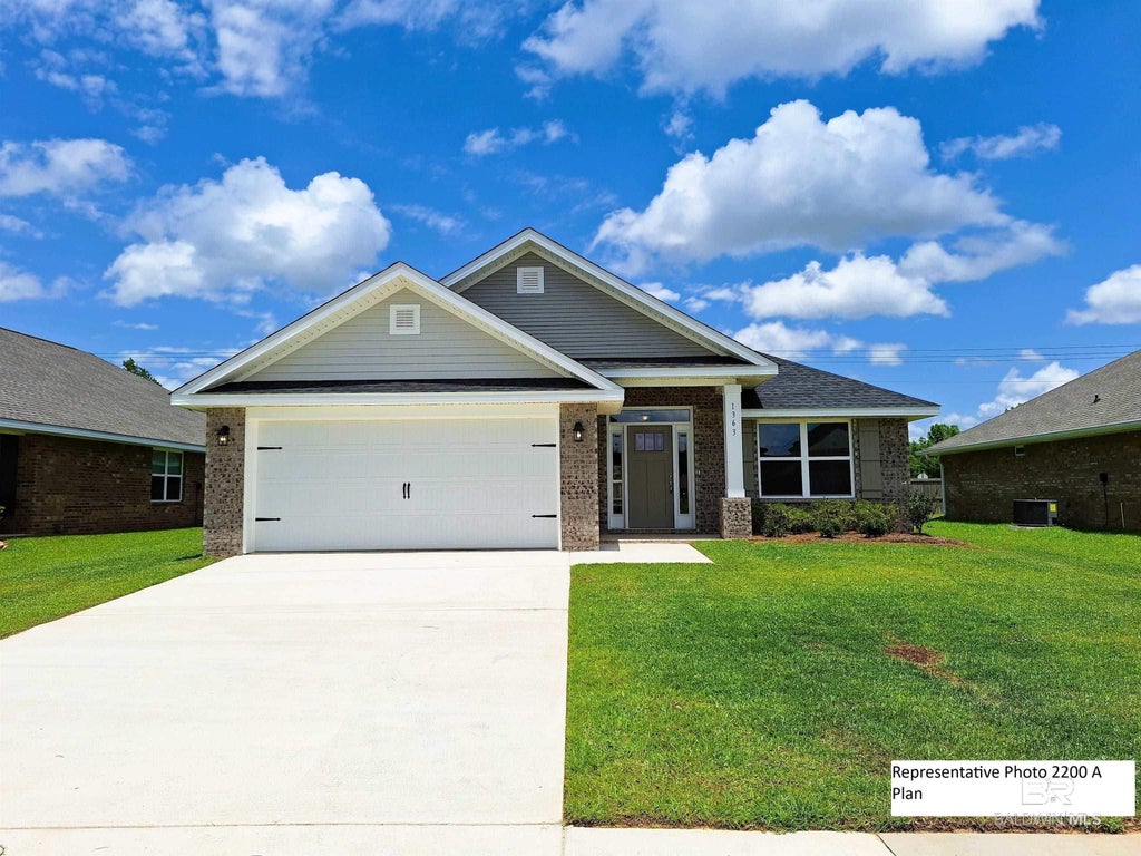 608 Mayflower Drive, Foley