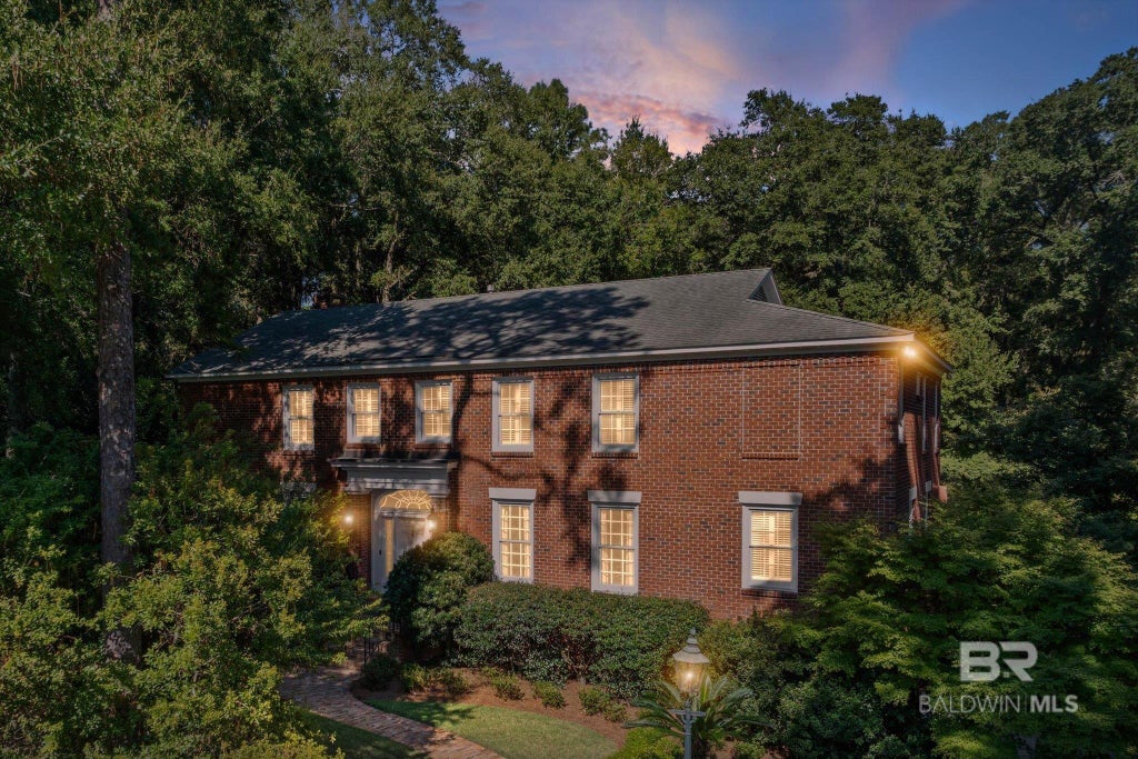 111 E Pinebrook Drive, Mobile