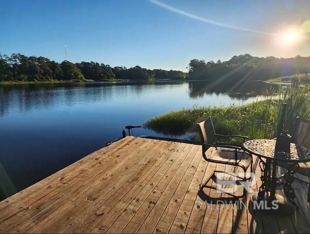 32 Lake Shore Drive, Daphne