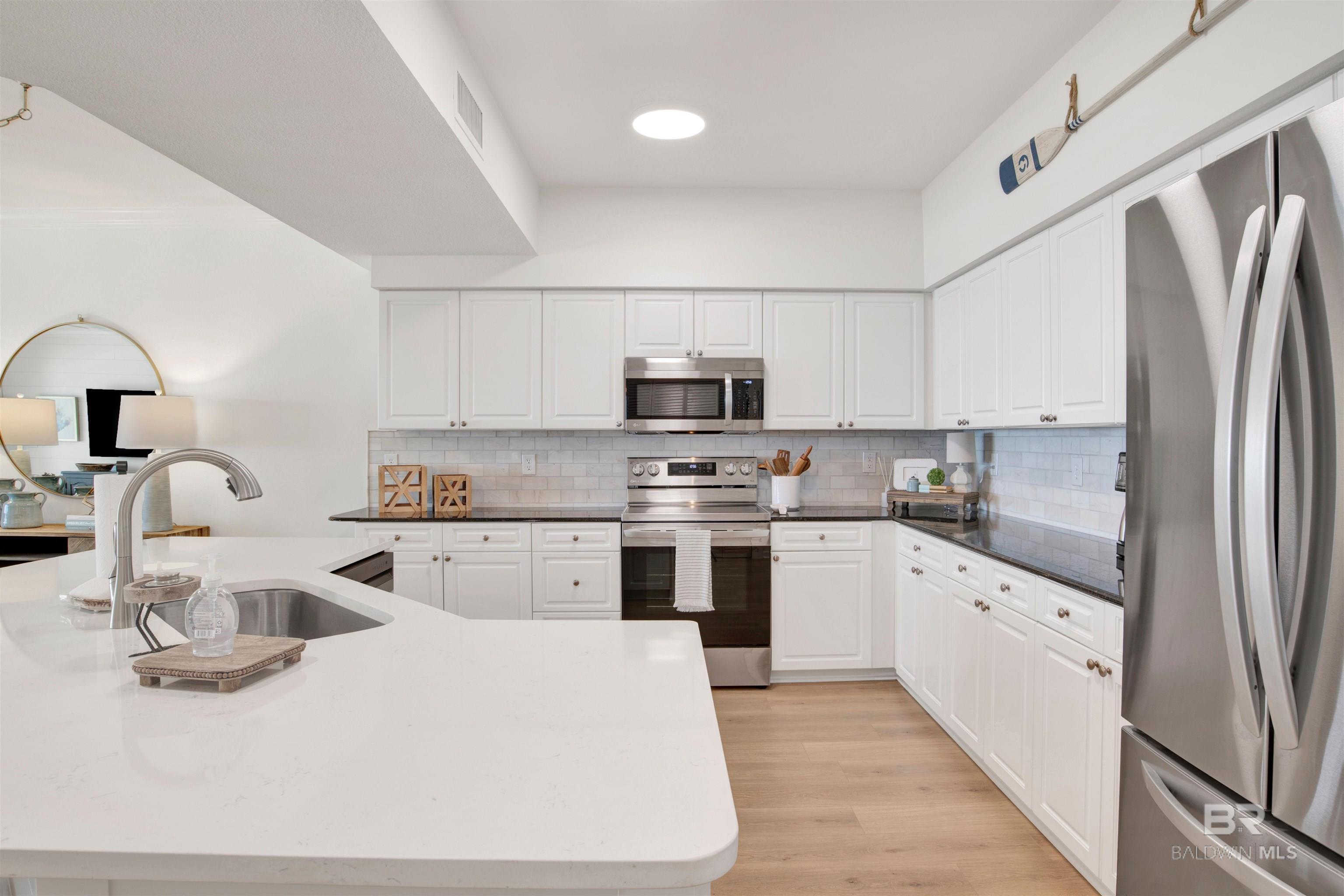 26200 Perdido Beach Boulevard Unit 706, Orange Beach Property Listing