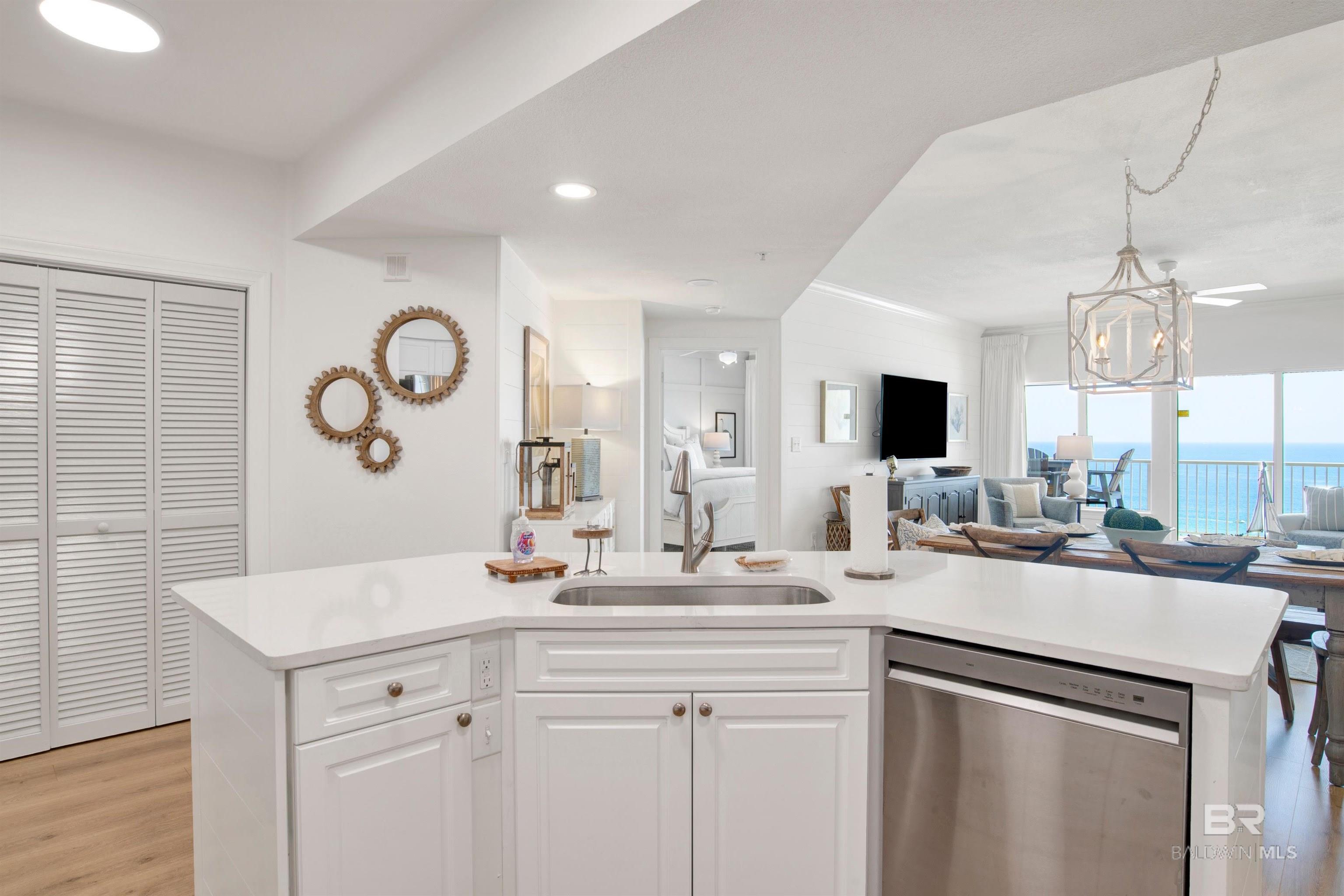 26200 Perdido Beach Boulevard Unit 706, Orange Beach Property Listing