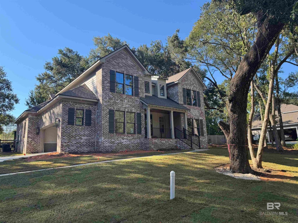 833 Summer Lake Street, Fairhope