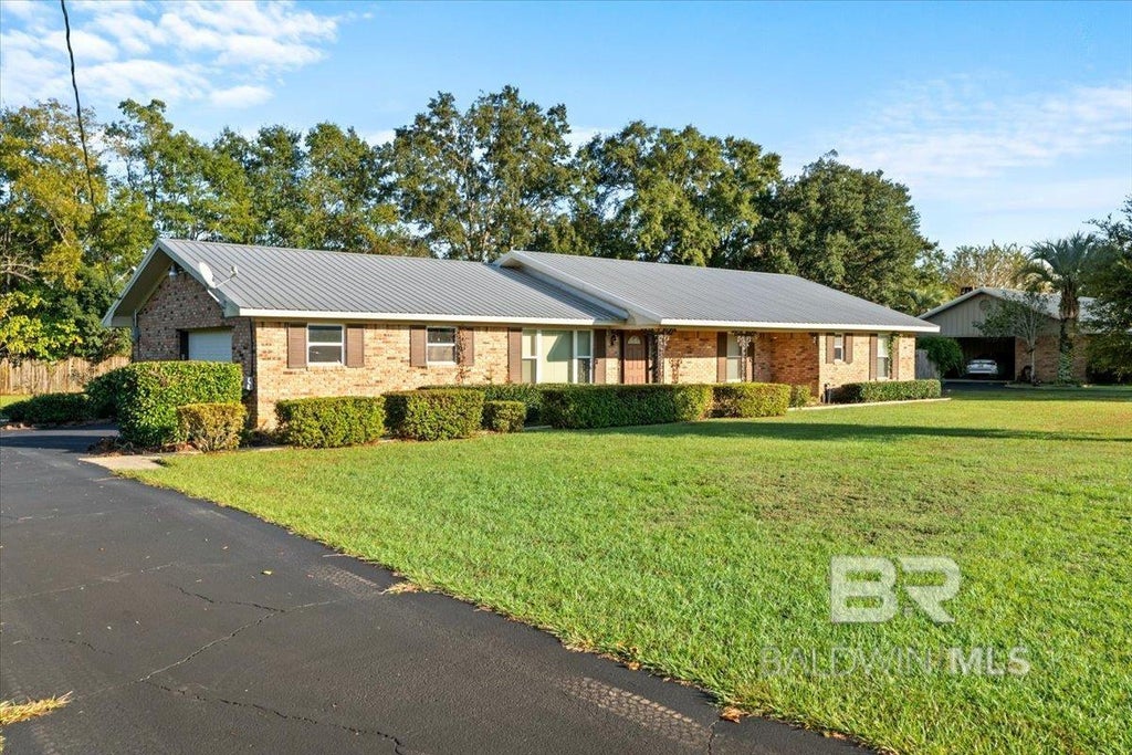 22582 Ridgewood Drive, Robertsdale