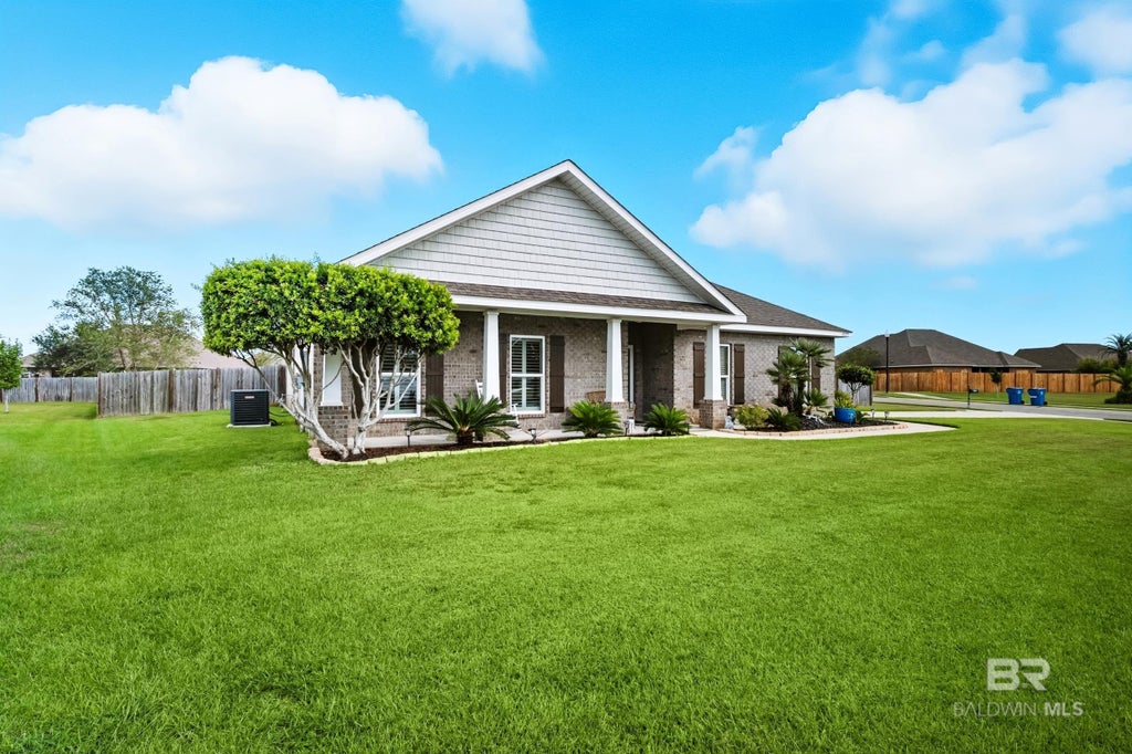 4229 Grove Street, Gulf Shores