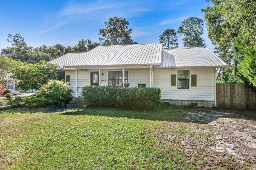 231 W Canal Drive, Gulf Shores