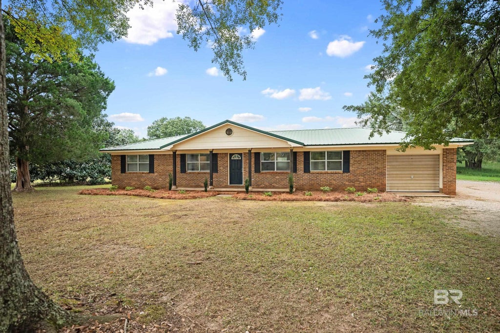 23915 County Road 85, Robertsdale