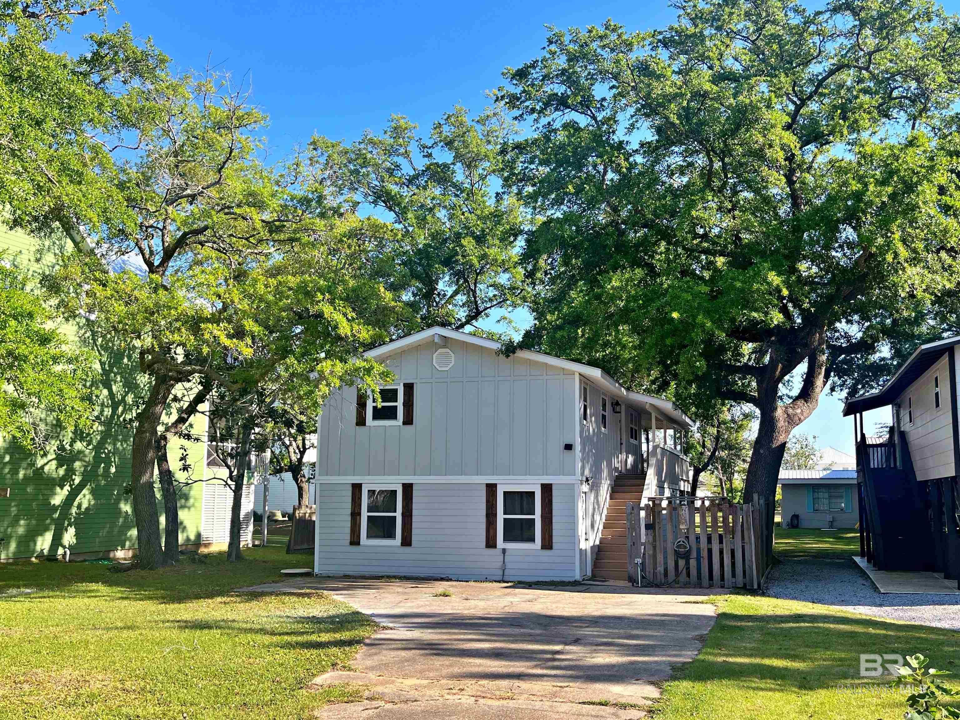 Photo of Listing #377677