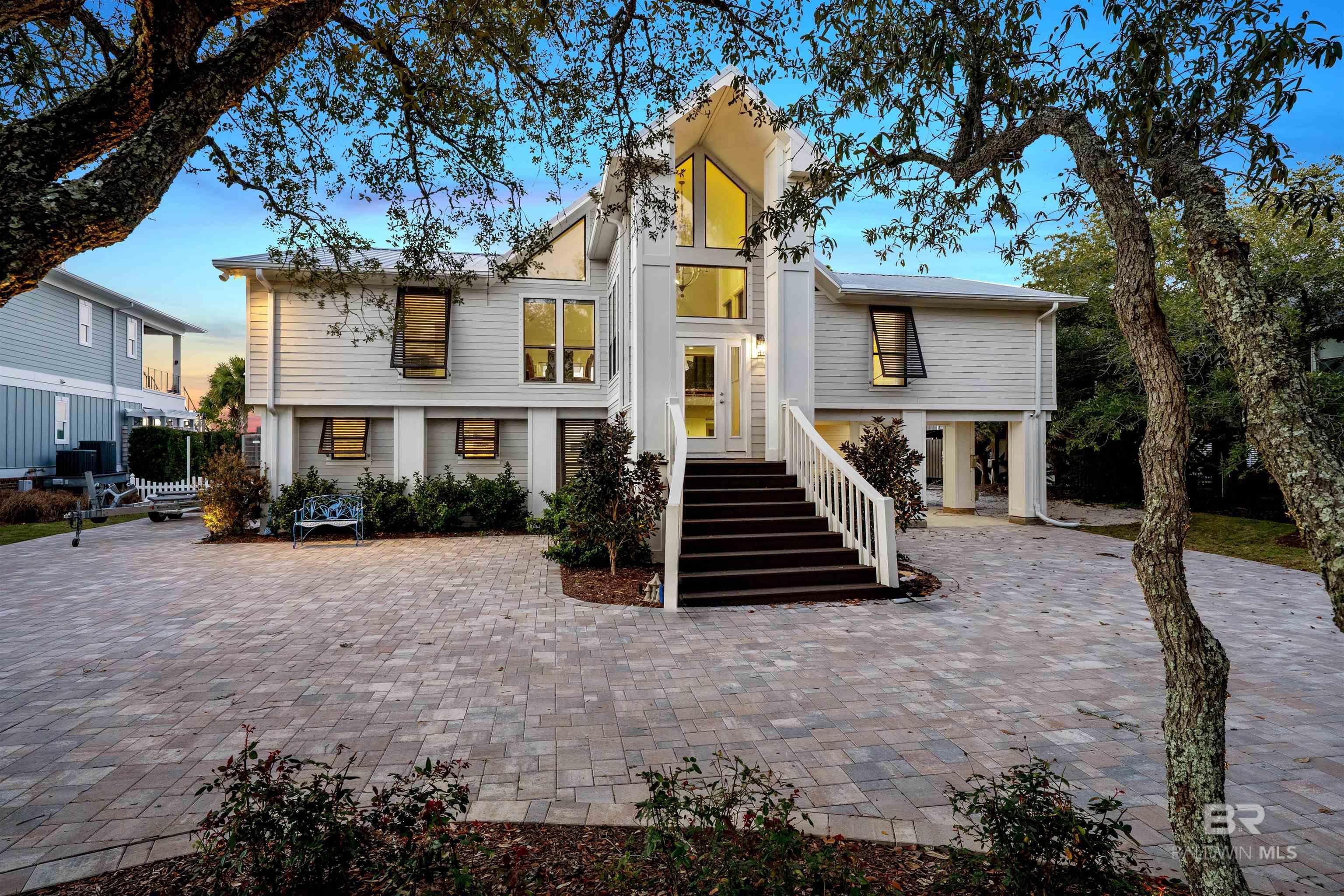 Photo of Listing #375653