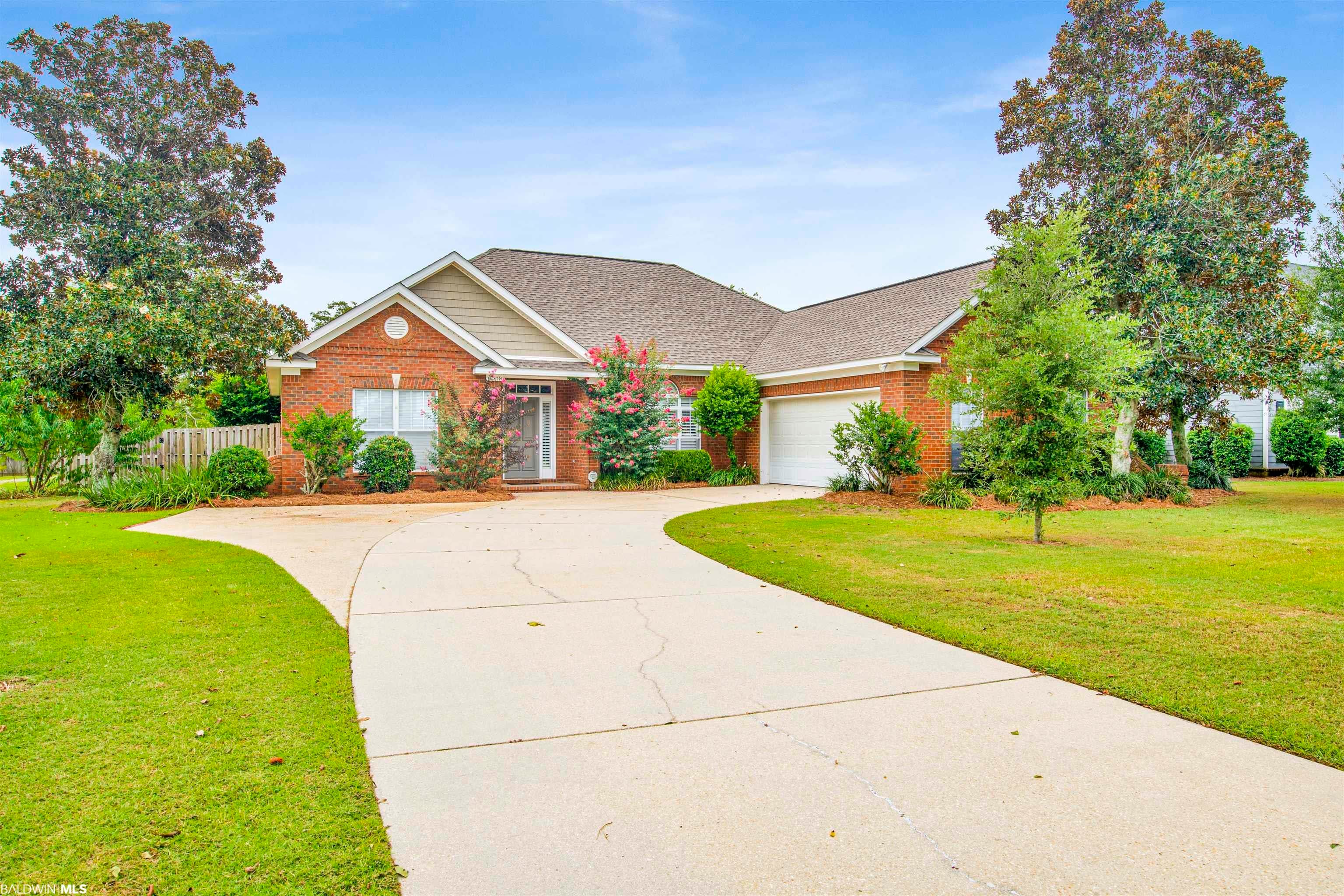 Daphne Real Estate SOLD in Austin Bridges