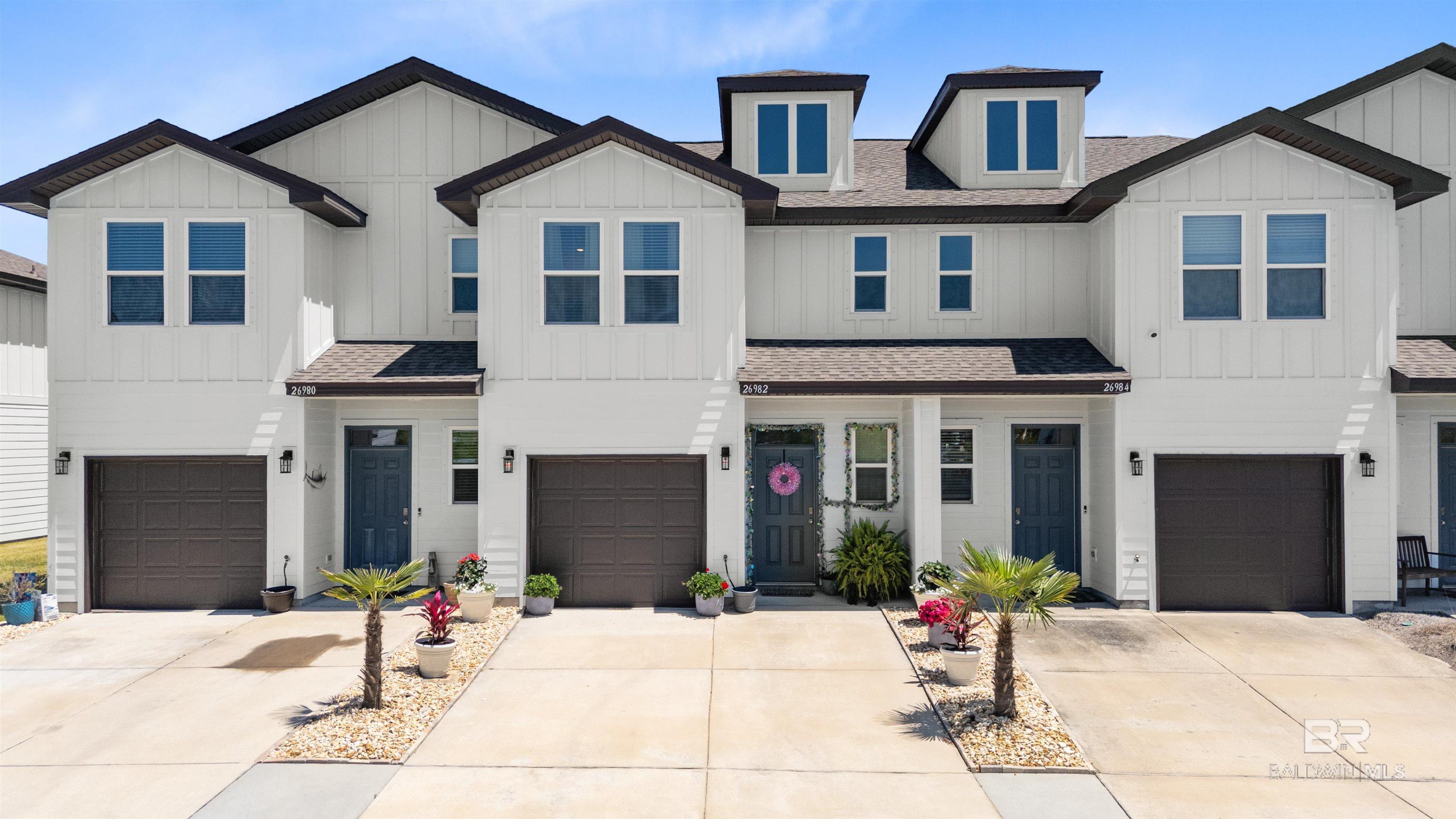 Photo of Listing #377792