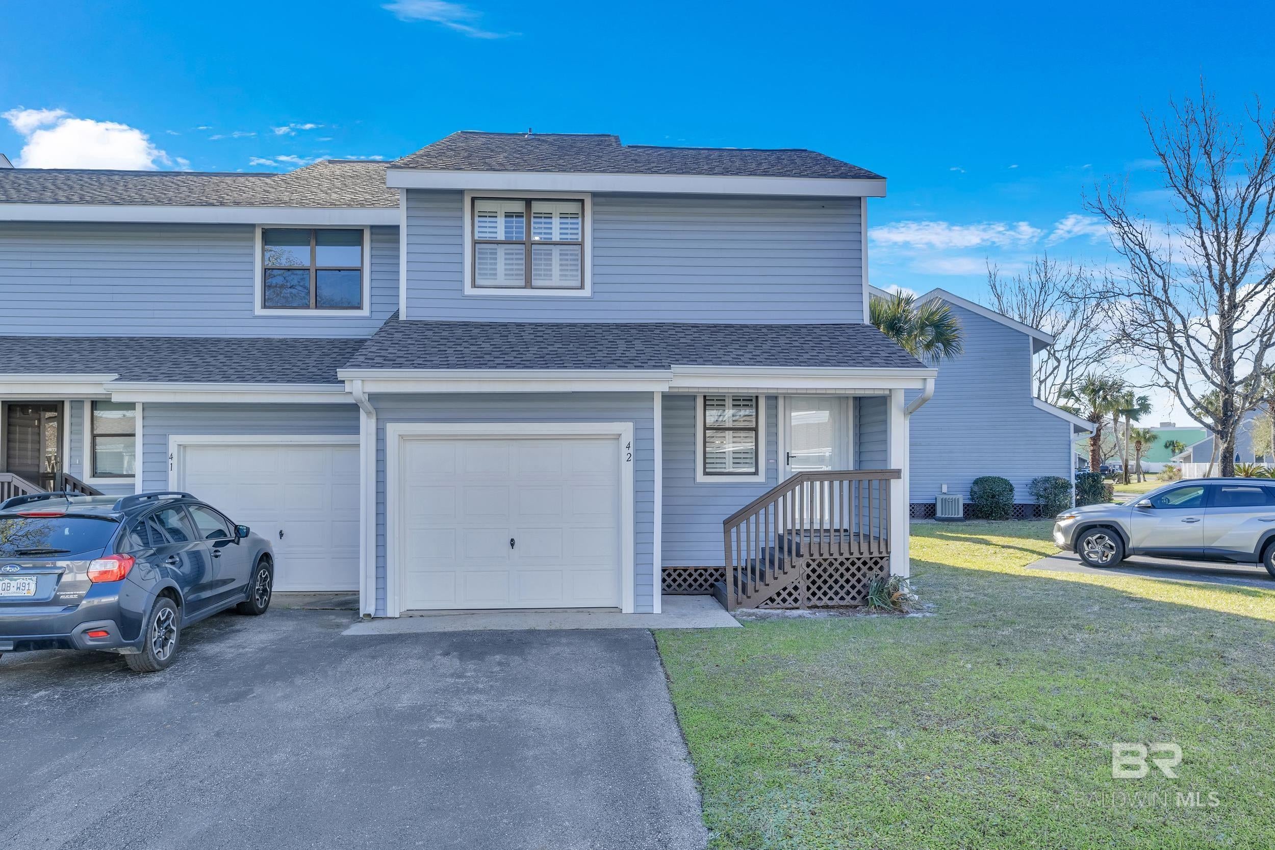 Photo of Listing #376041