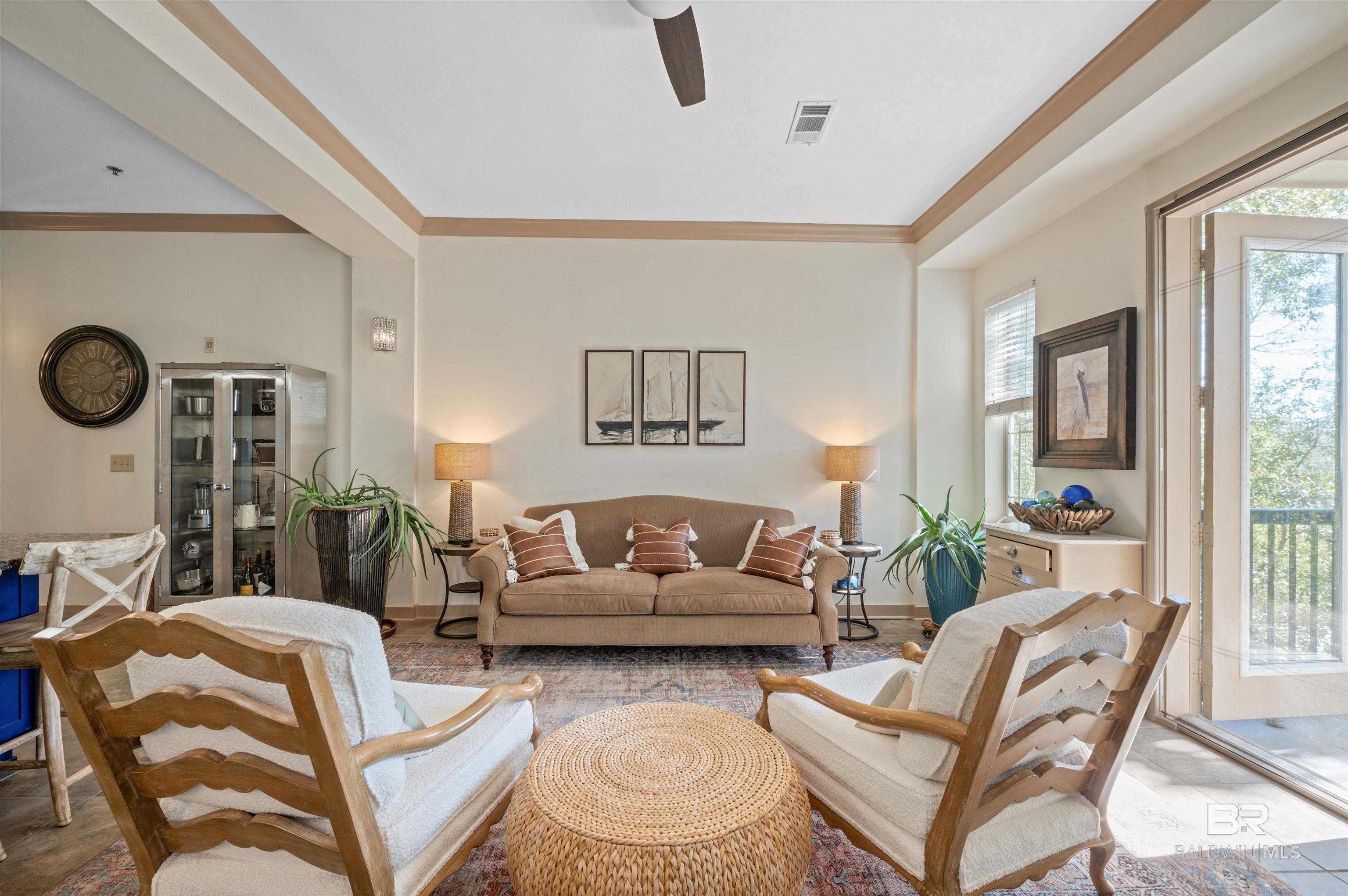 Photo of Listing #374892