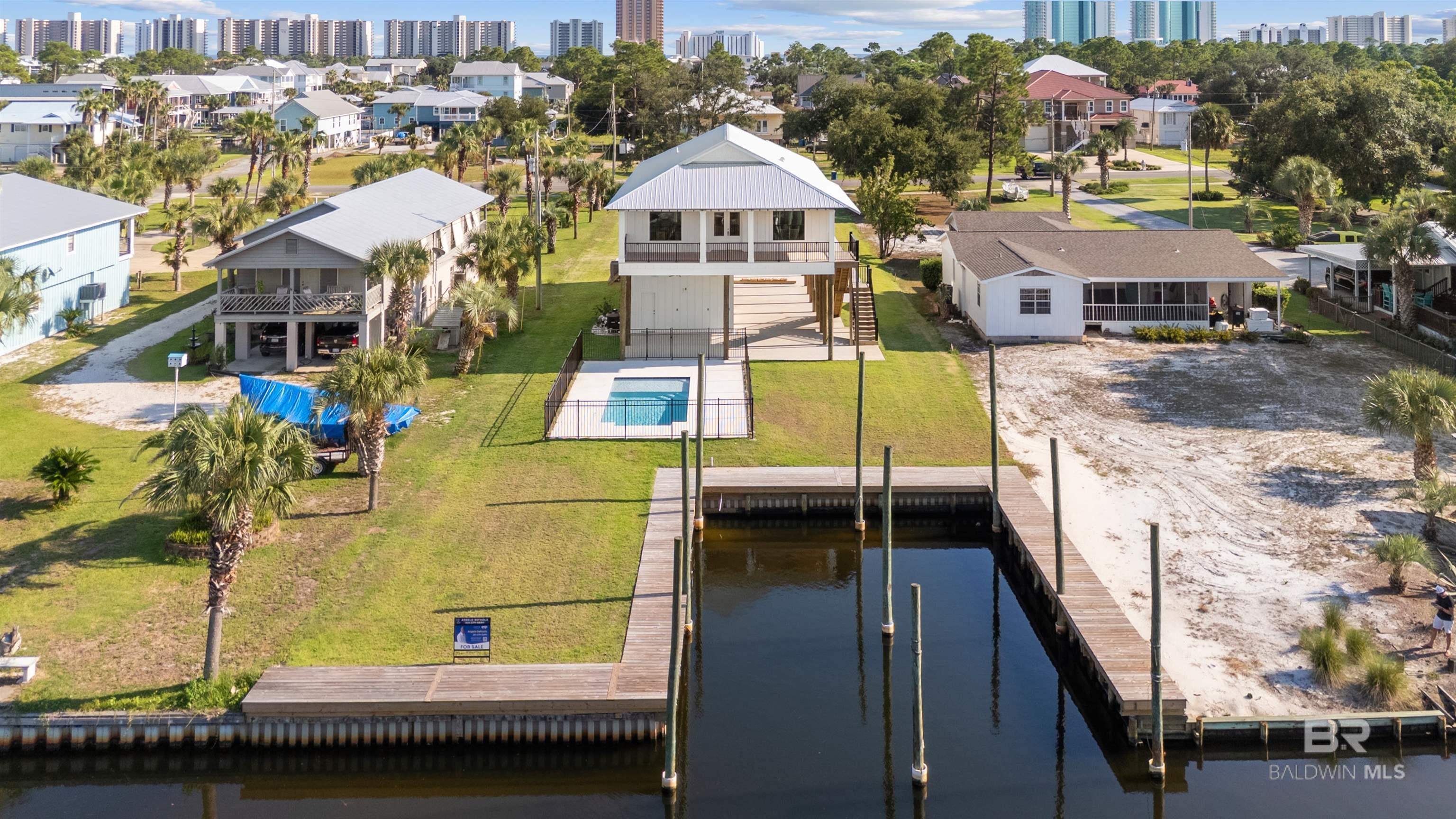 Photo of Listing #381701