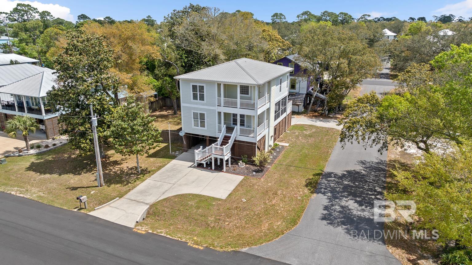 Photo of Listing #377744