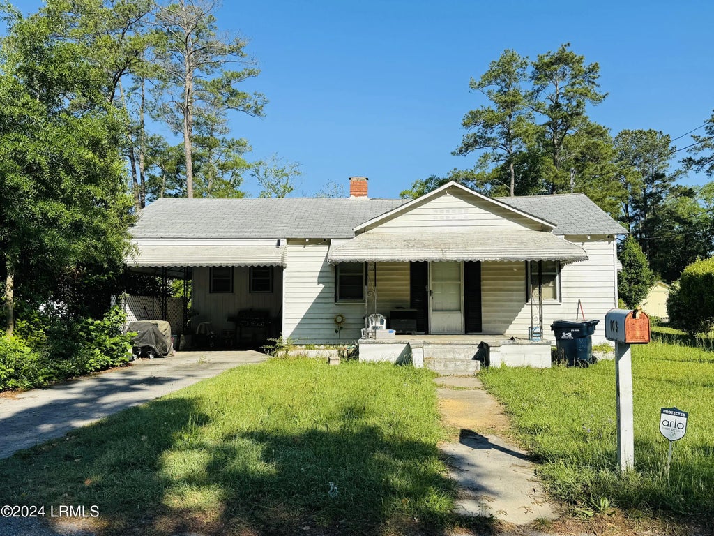103 Stanley Street, Hampton