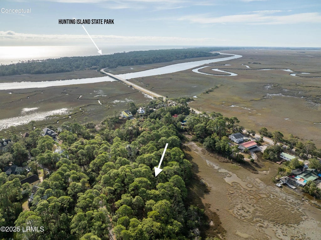 16 Lakeview Lane, Harbor Island