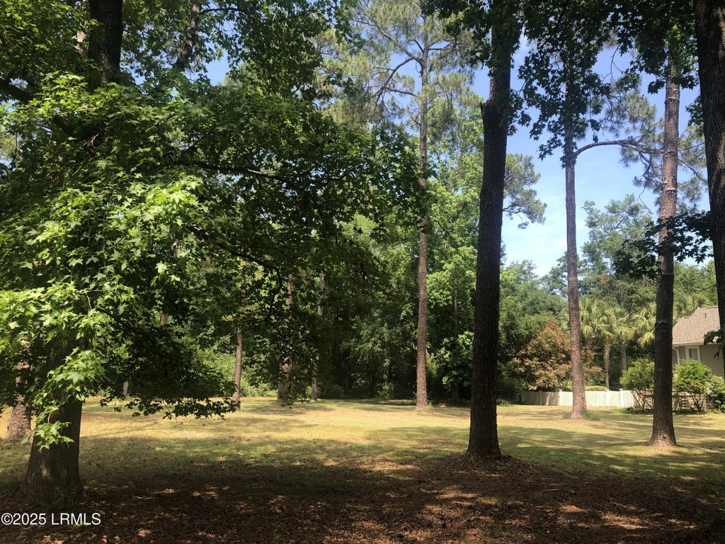 325 Distant Island Drive, Beaufort