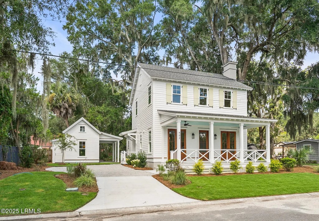 902 Harrington Street, Beaufort