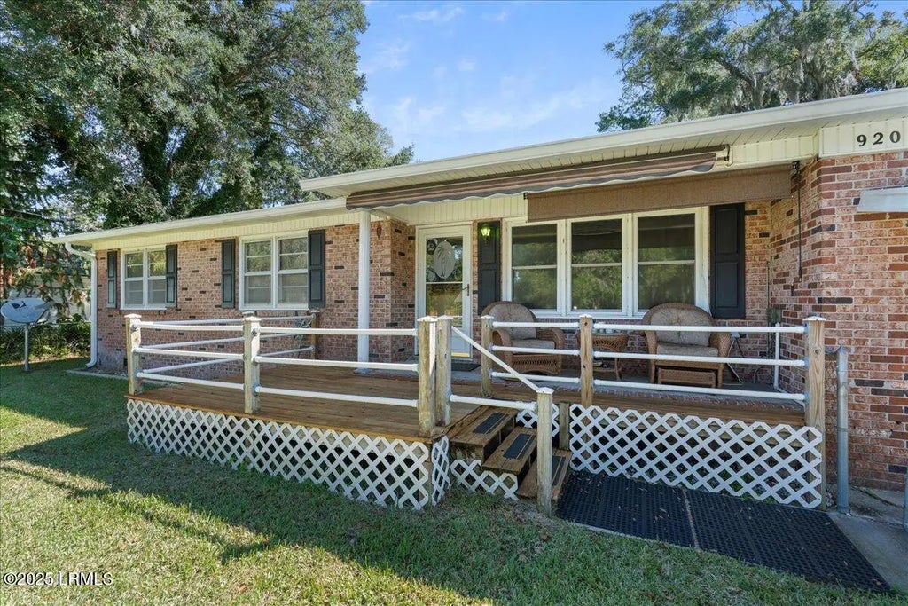 920 Belleview Circle E, Beaufort