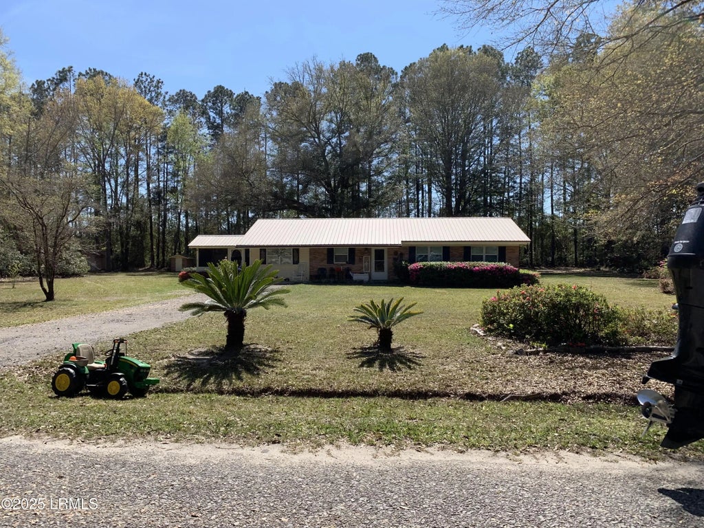 99 Milden Hall Drive Drive, Ridgeland