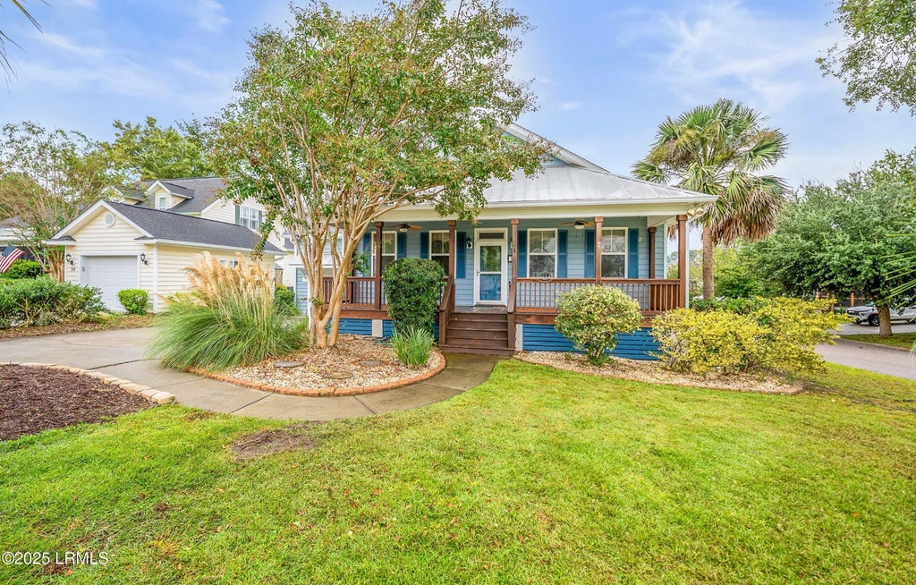 24 White Pond Boulevard, Beaufort