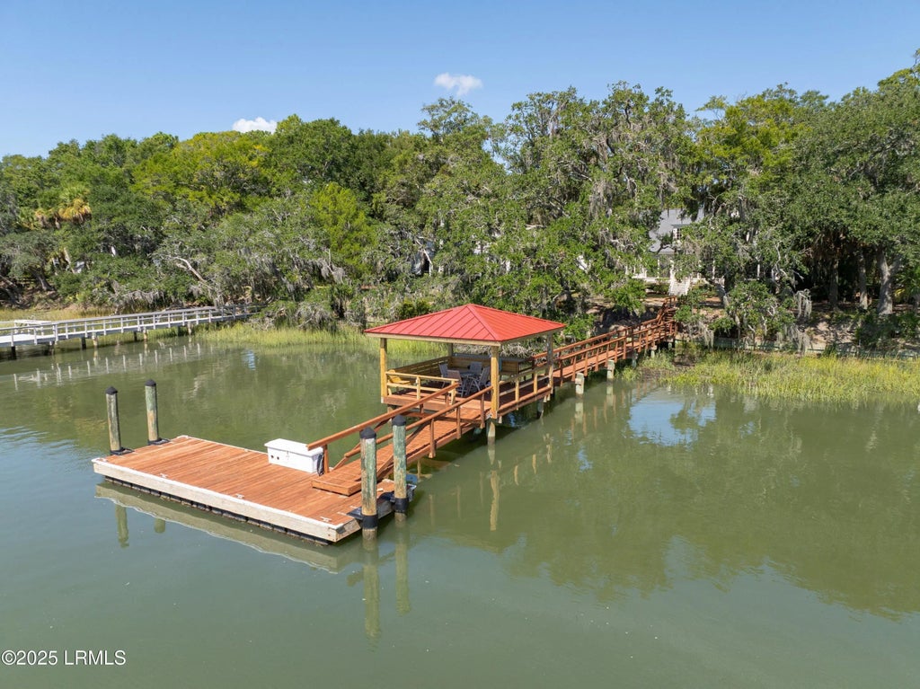 380 Distant Island Drive, Beaufort