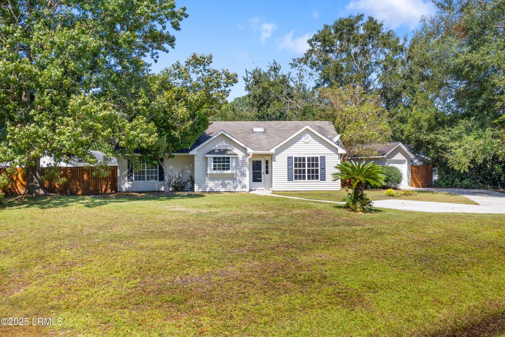 1 Irongate Drive, Beaufort