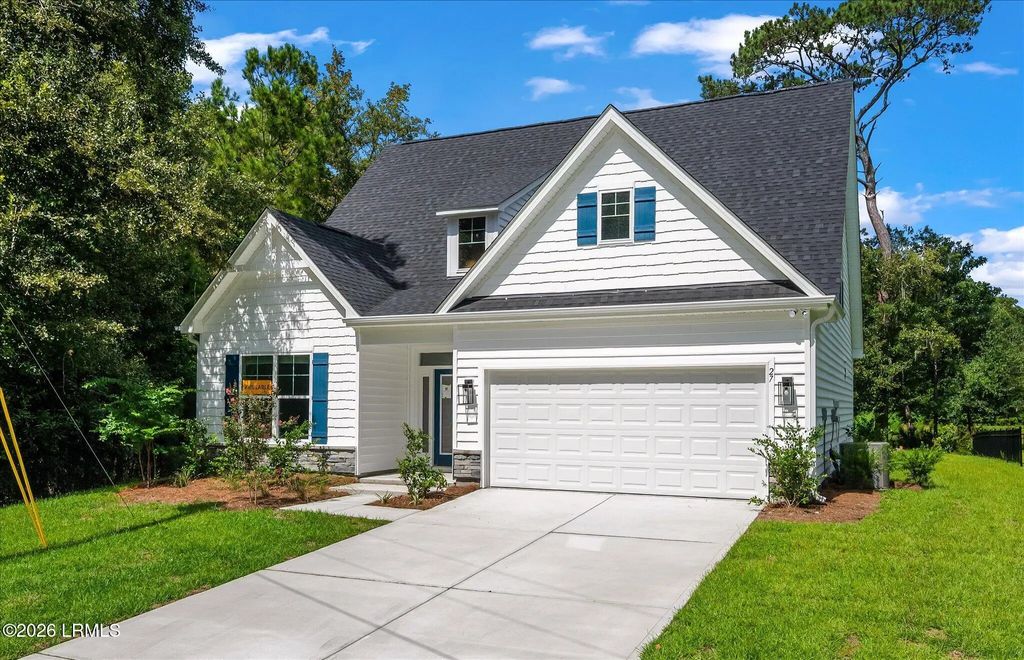 27 Fairfield Road, Beaufort