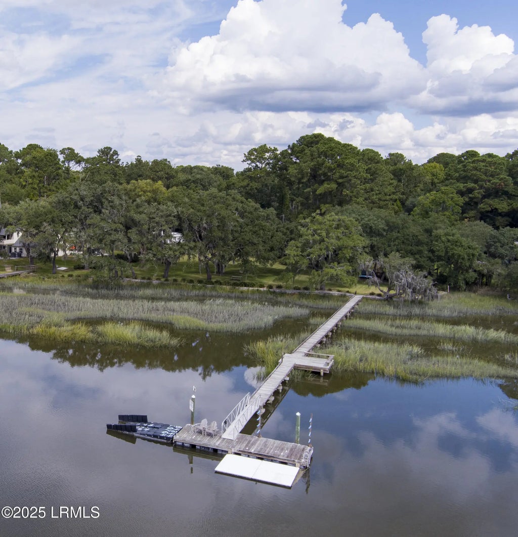 16 Mccalley Creek Lane, Seabrook