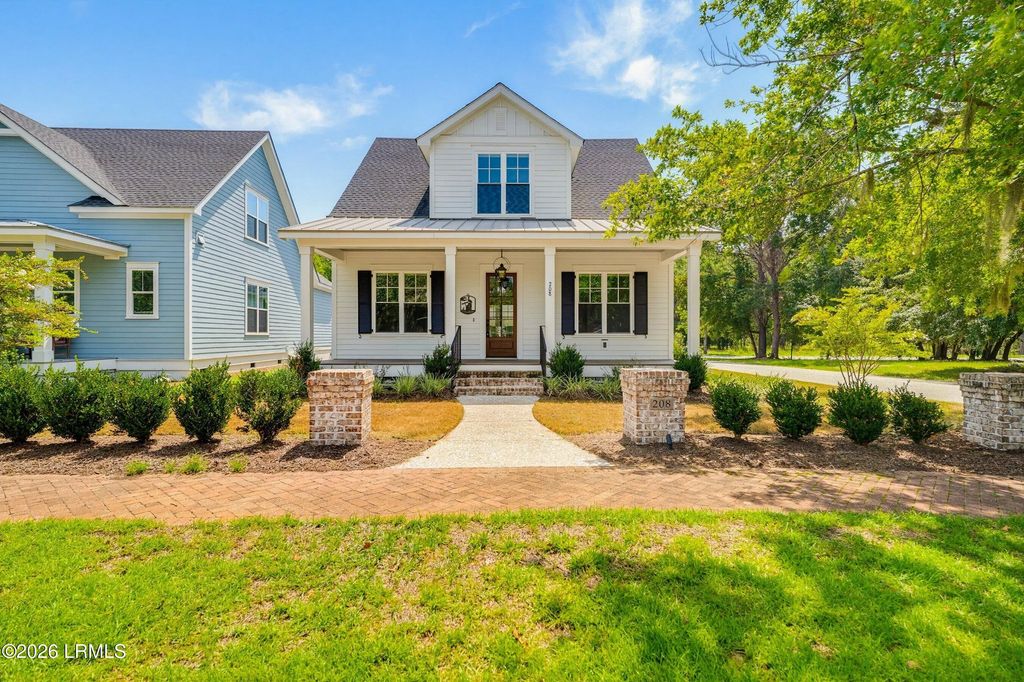 208 Coosaw Point Boulevard, Beaufort
