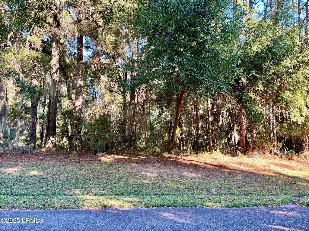 6 Shade Tree Lane, Lady's Island