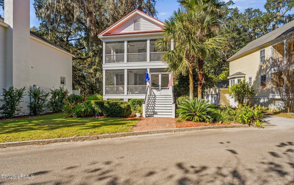 8 Battery Point Lane, Beaufort