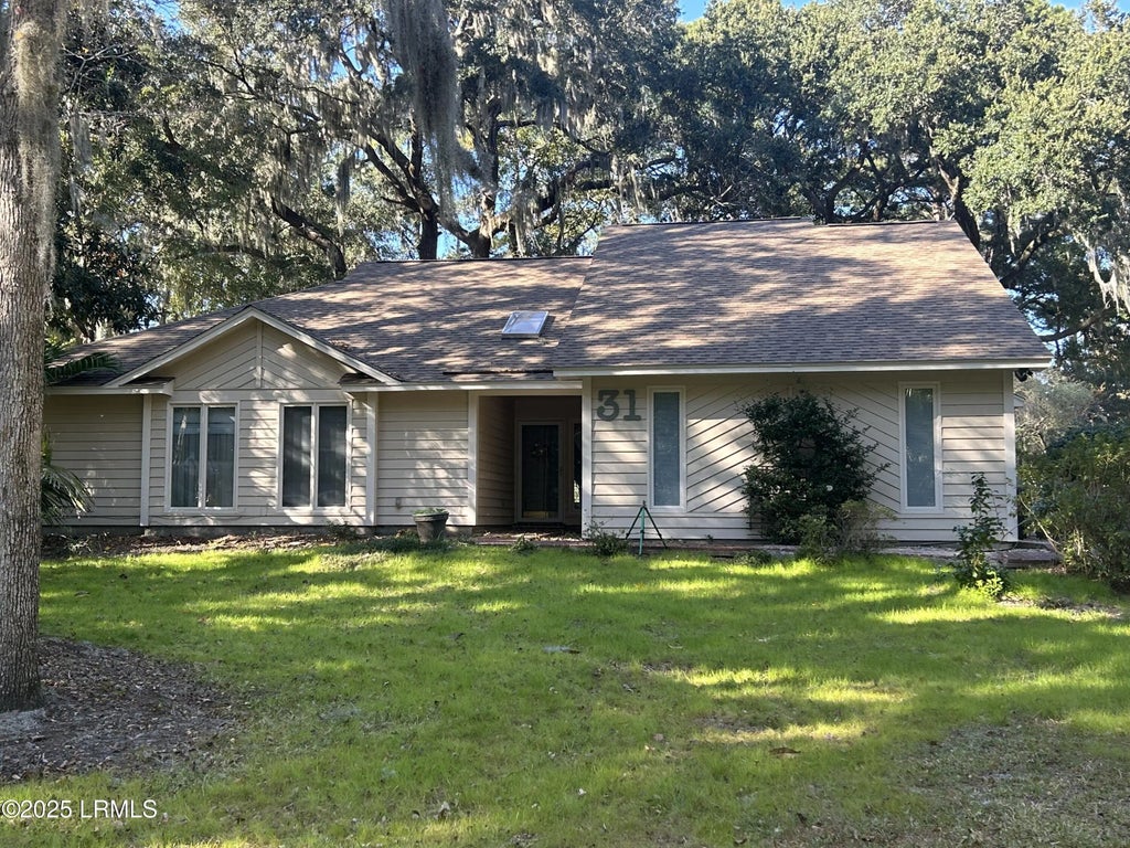 31 Chesterfield Lake Drive, Beaufort