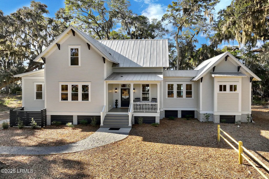 1185 Brotherhood Way, Beaufort