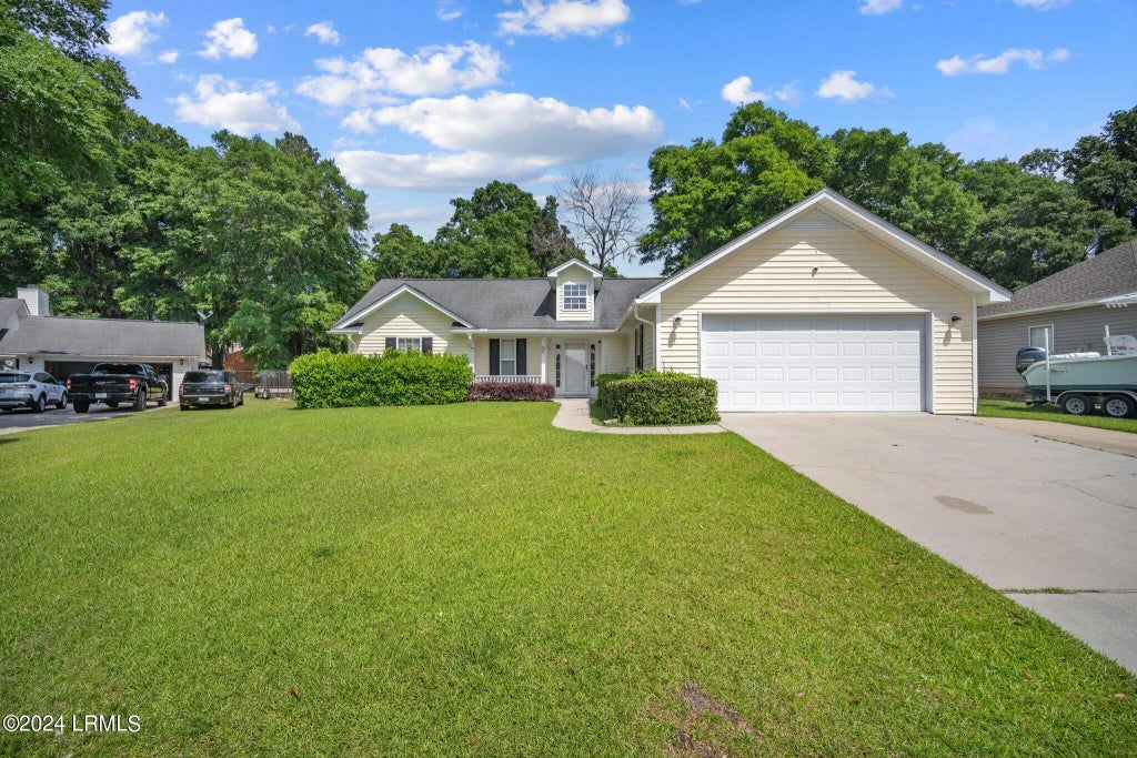44 Purrysburg Drive, Beaufort