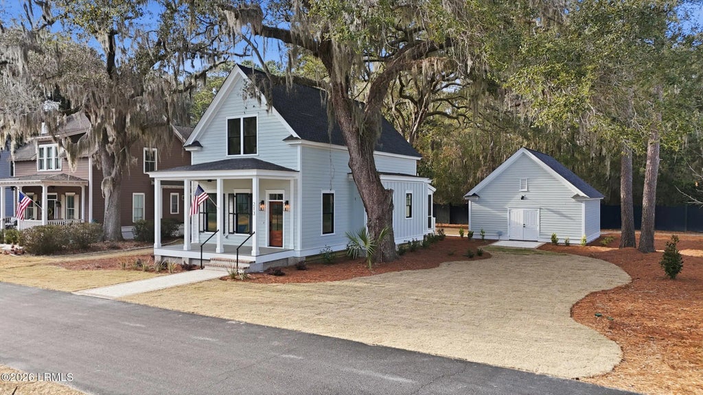 213 Sturdevant Drive, Beaufort