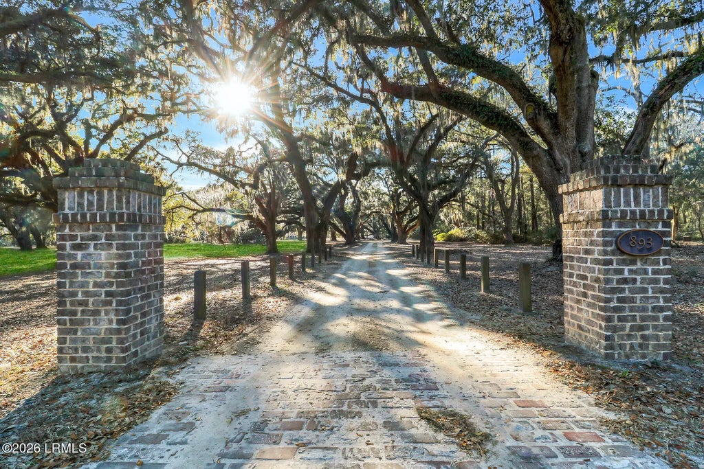 893 Grays Highway, Ridgeland