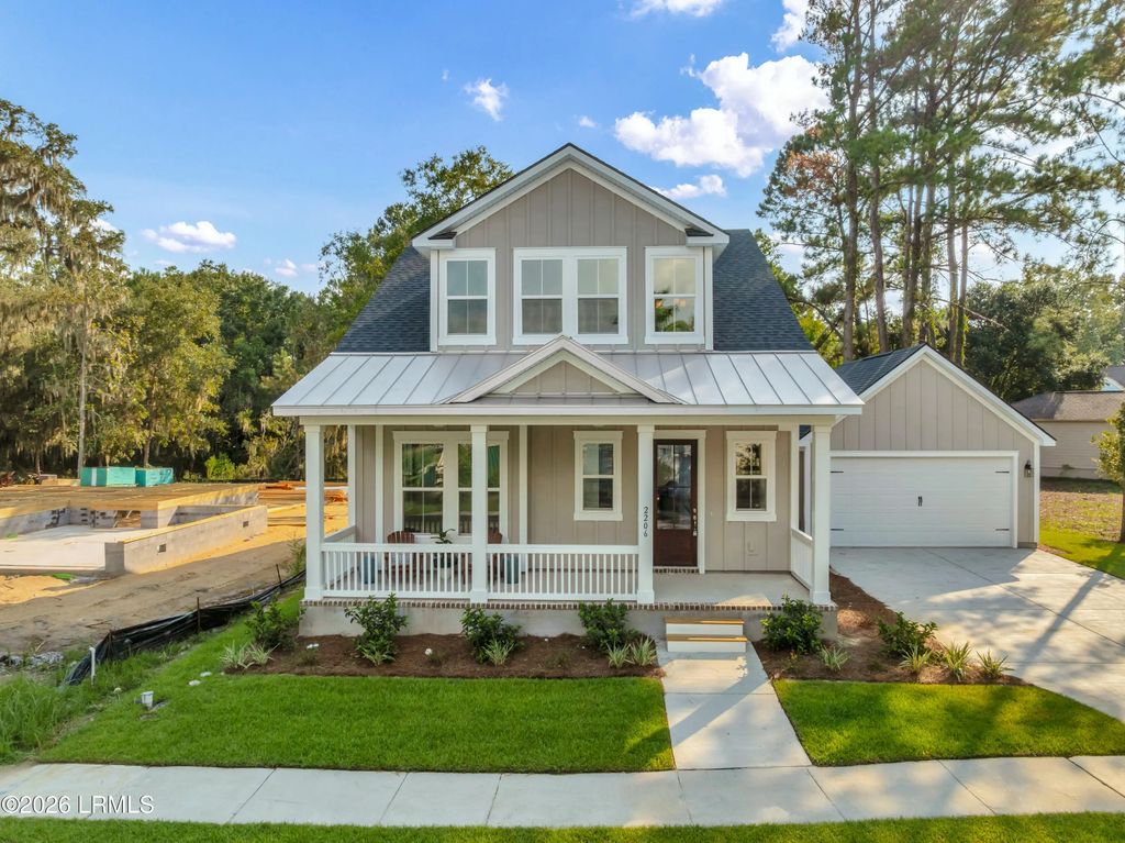 2206 Spanish Court, Beaufort