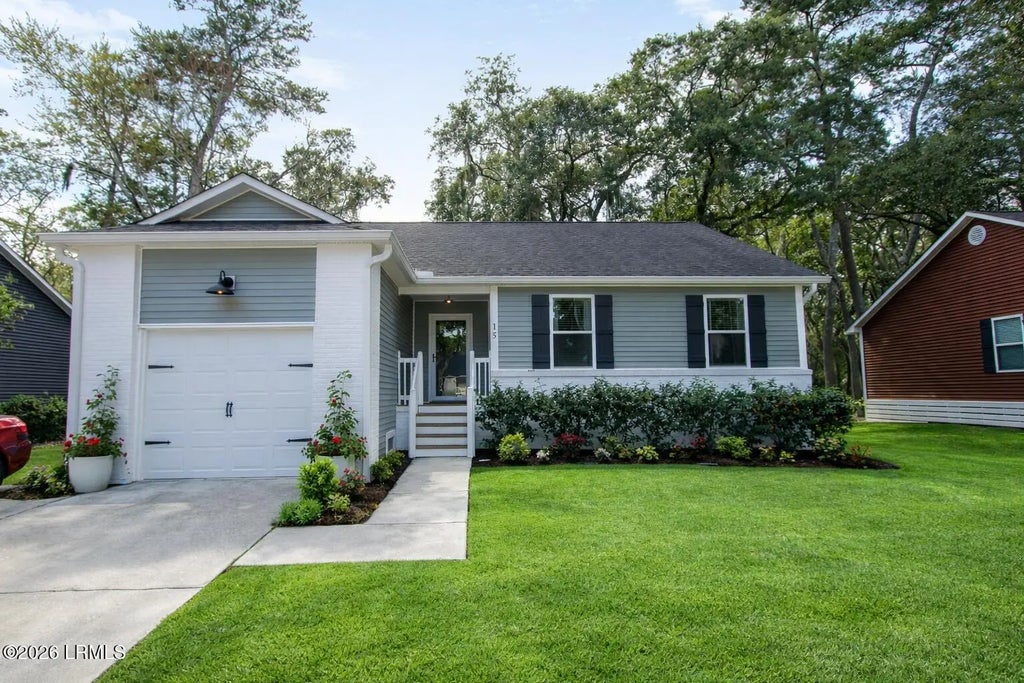 15 Canopy Lane, St. Helena Island