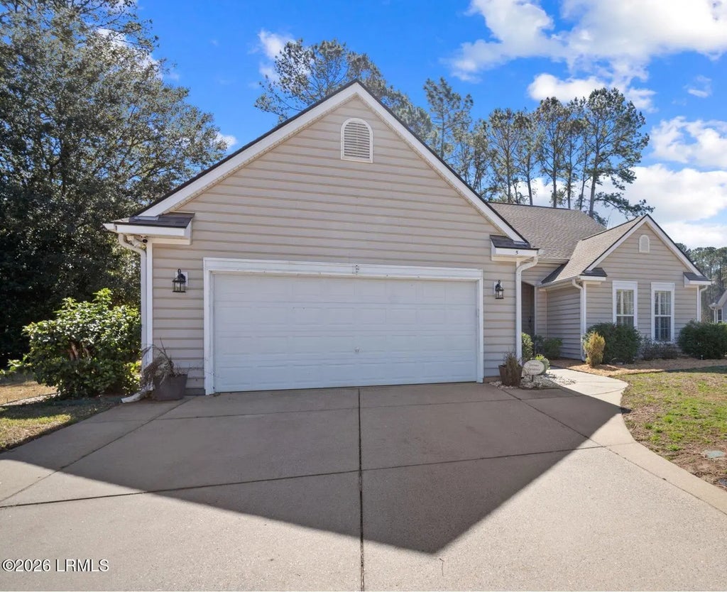 5 Glenwood Springs Court, Bluffton