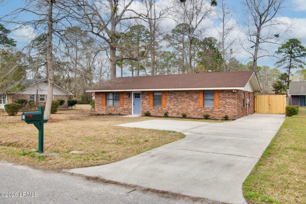 91 Forest Avenue, Ridgeland