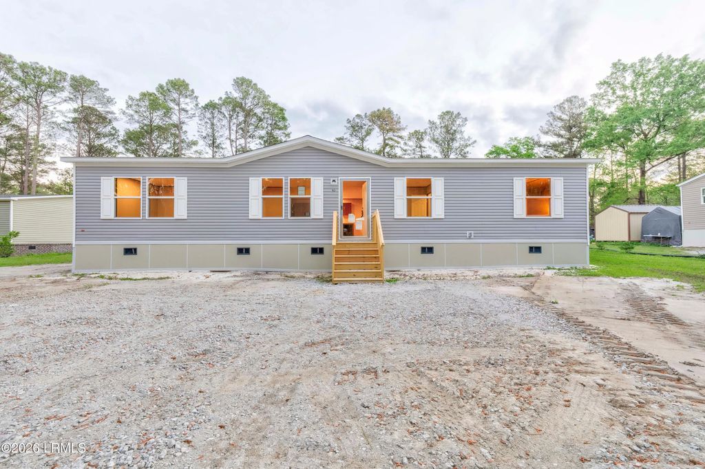 83 Bailey Circle, Seabrook
