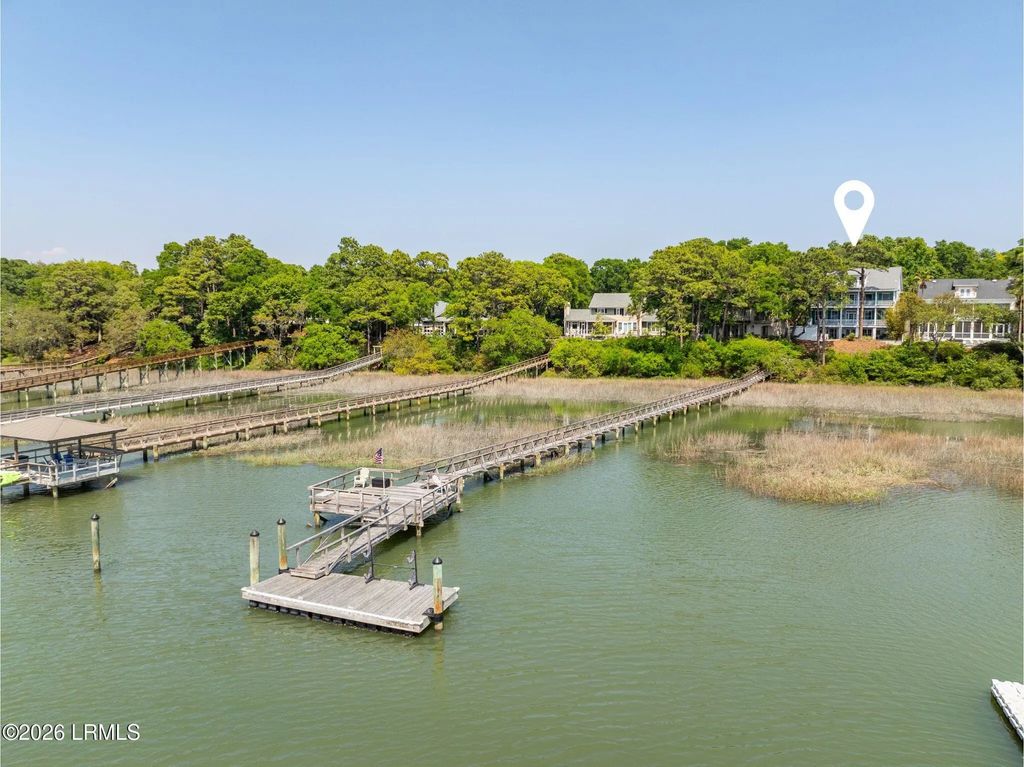 21 Waterside Drive, Beaufort