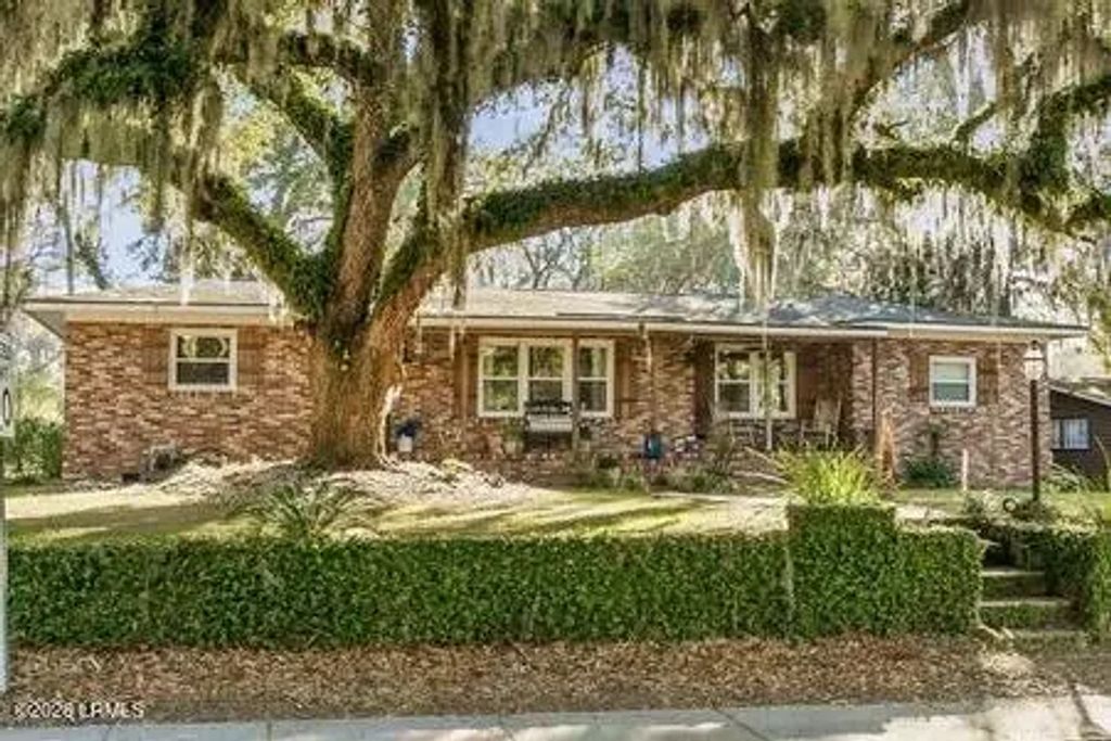 701 Battery Creek Road, Beaufort