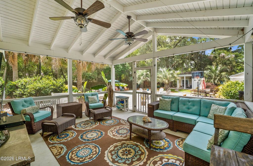 864 Ribaut Road, Beaufort