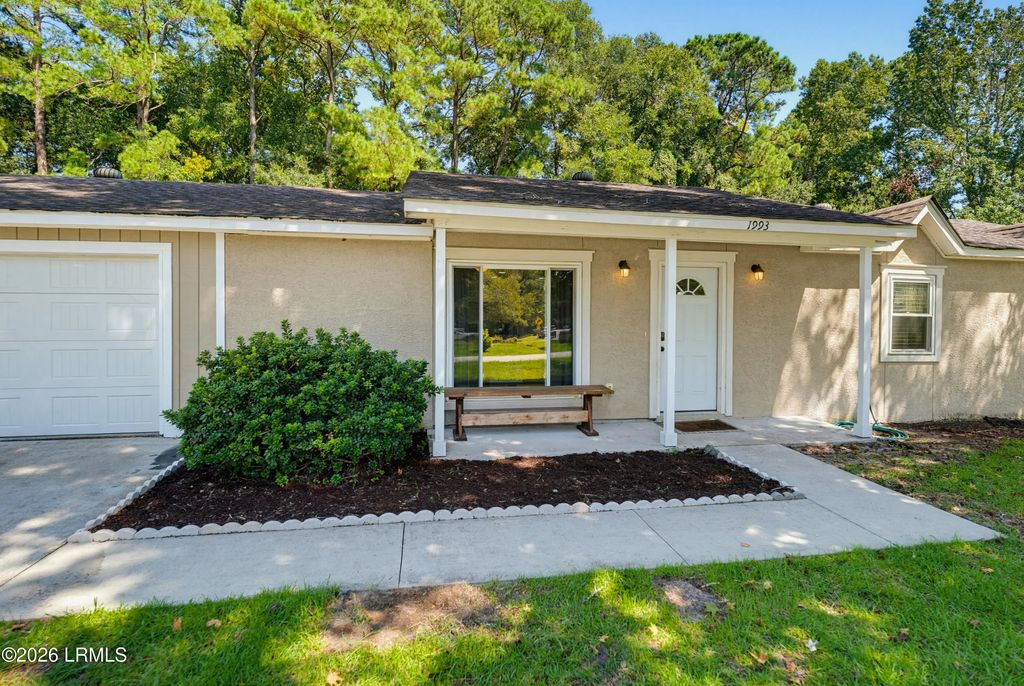 1993 Colonial Avenue, Beaufort