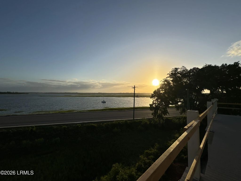 106 Whitehall Drive, Beaufort